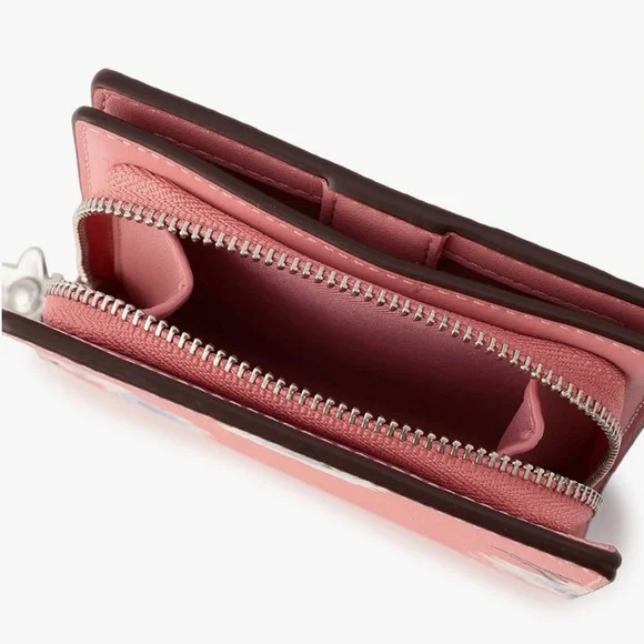 Pink Coach Bi-Fold Wallet, Daisy Print bubblegum color - Picture 4 of 16